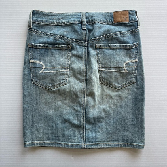 American Eagle High Rise Pencil Light Blue Denim Button Up Skirt Size 6 - Picture 4 of 9